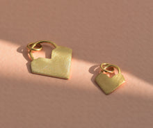 Load image into Gallery viewer, 14k Gold Geometric Heart Pendant