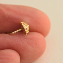 Load image into Gallery viewer, 14k Gold Filigree Dome Star Stud Earring