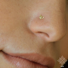 Load image into Gallery viewer, 14k Gold Tiny Leaves Nose Studs