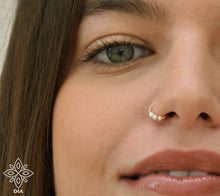 Load image into Gallery viewer, 14k Gold Pearl Beads Nose Ring