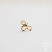 Load image into Gallery viewer, 14k Gold Minimalist Flower Nose Stud