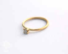 Load image into Gallery viewer, 14k Gold Classic Diamond Ring