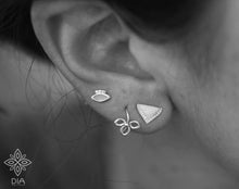 Load image into Gallery viewer, Silver Evil Eye Nose Stud
