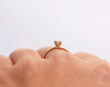 Load image into Gallery viewer, 14k Gold Classic Diamond Ring