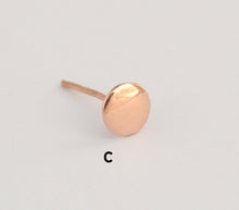 Load image into Gallery viewer, 14k Gold Unique Stud Earrings