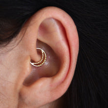 Load image into Gallery viewer, 14k Gold Boho Dotted Hoop