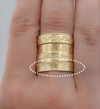 Load image into Gallery viewer, 14k Solid Gold Textured Ring