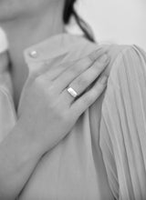 Load image into Gallery viewer, Sterling Silver Signet Rectangular Ring