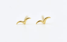 Load image into Gallery viewer, 14K Gold Tiny Birds Stud Earrings