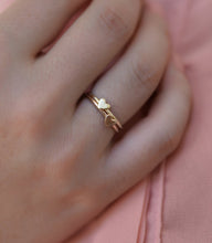 Load image into Gallery viewer, 14k Solid Gold Tiny Heart Ring