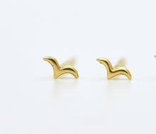 Load image into Gallery viewer, 14K Gold Tiny Flying Birds Stud Earrings
