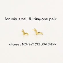 Load image into Gallery viewer, 14K Gold Tiny Birds Stud Earrings