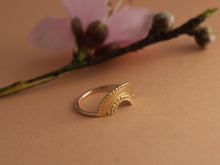 Load image into Gallery viewer, 14k Solid Gold Tribal Sun Ring