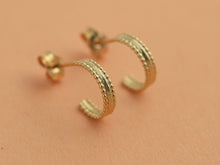 Load image into Gallery viewer, 14k Solid Gold Flower Hoop Earrings