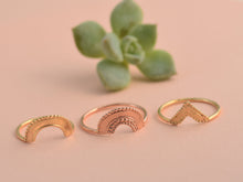 Load image into Gallery viewer, 14k Solid Gold Tribal Sun Ring