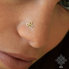 Load image into Gallery viewer, 14k Gold Minimalist Flower Nose Stud