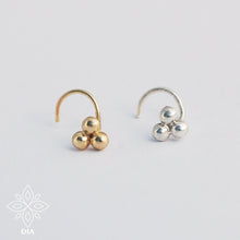 Load image into Gallery viewer, Silver Tiny Balls Nose Stud