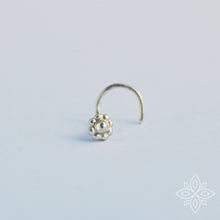 Load image into Gallery viewer, Silver Tiny Flower Nose Stud
