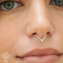 Load image into Gallery viewer, 14k Solid Gold Chevron Hoop Ring