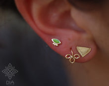 Load image into Gallery viewer, 14k Gold Tribal Triangle Earrings