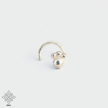 Load image into Gallery viewer, Silver Boho Flower Nose Stud