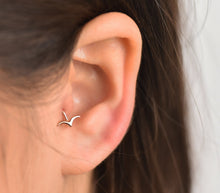 Load image into Gallery viewer, 14k Gold Bird Hoop Ring