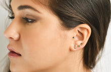 Load image into Gallery viewer, 14k Gold Large Round Nose Stud