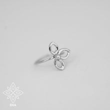 Load image into Gallery viewer, Silver Dainty Nose Hoop