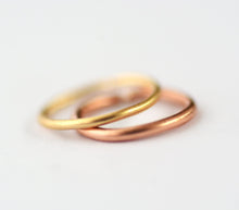 Load image into Gallery viewer, 14k Solid Gold Seamless Plain Nose Ring