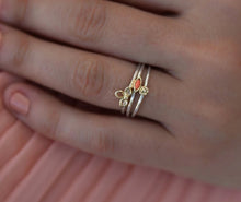Load image into Gallery viewer, 14k Gold and Silver Flower Ring