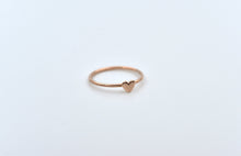 Load image into Gallery viewer, 14k Gold Minimalist Heart Ring