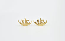 Load image into Gallery viewer, 14k Gold Boho Dainty Flower Stud Earrings