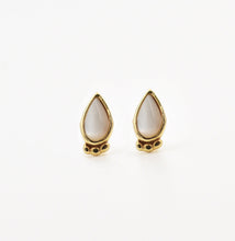 Load image into Gallery viewer, 14k Gold Gemstone Stud Earrings