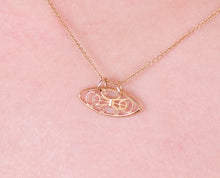 Load image into Gallery viewer, 14k Gold Oval Filigree Pendant