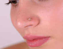 Load image into Gallery viewer, 14k Gold Minimalist Flower Nose Stud