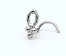 Load image into Gallery viewer, Silver Tribal Flower Nose Stud
