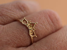 Load image into Gallery viewer, 14k Solid Gold Dainty Crown Ring - Meodi