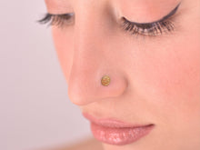 Load image into Gallery viewer, 14k Gold Round Flower Nose Stud