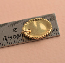 Load image into Gallery viewer, 14k Gold Oval Disc Pendant