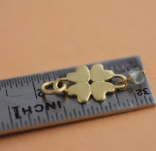Load image into Gallery viewer, 14k Gold Clover Pendant with Aquamarine