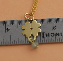 Load image into Gallery viewer, 14k Gold Clover Pendant with Aquamarine