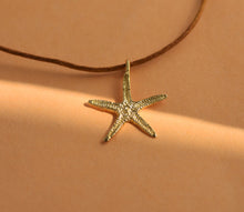 Load image into Gallery viewer, 14k Gold Starfish Pendant