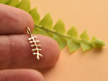 Load image into Gallery viewer, 14k Gold Fern Pendant