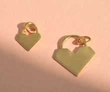 Load image into Gallery viewer, 14k Gold Geometric Heart Pendant
