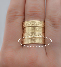 Load image into Gallery viewer, 14k Solid Gold Textured Ring
