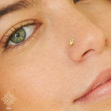 Load image into Gallery viewer, 14k Gold Tiny Butterfly Nose Stud
