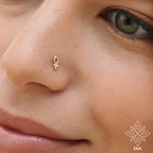 Load image into Gallery viewer, 14K Solid Gold Tribal Flower Earring - Lyla
