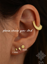 Load image into Gallery viewer, 14k Gold Small Circle Stud Earrings - Penelope
