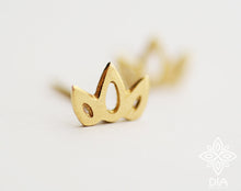 Load image into Gallery viewer, 14k Gold Crown Stud Earrings - One Pair - Layla
