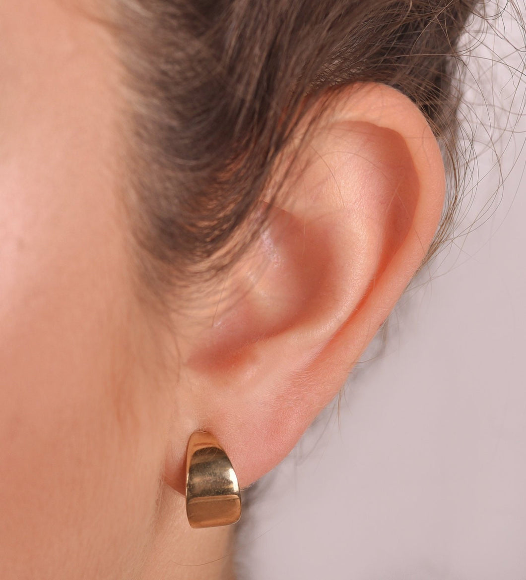 14k Gold Classic Hoop Earrings